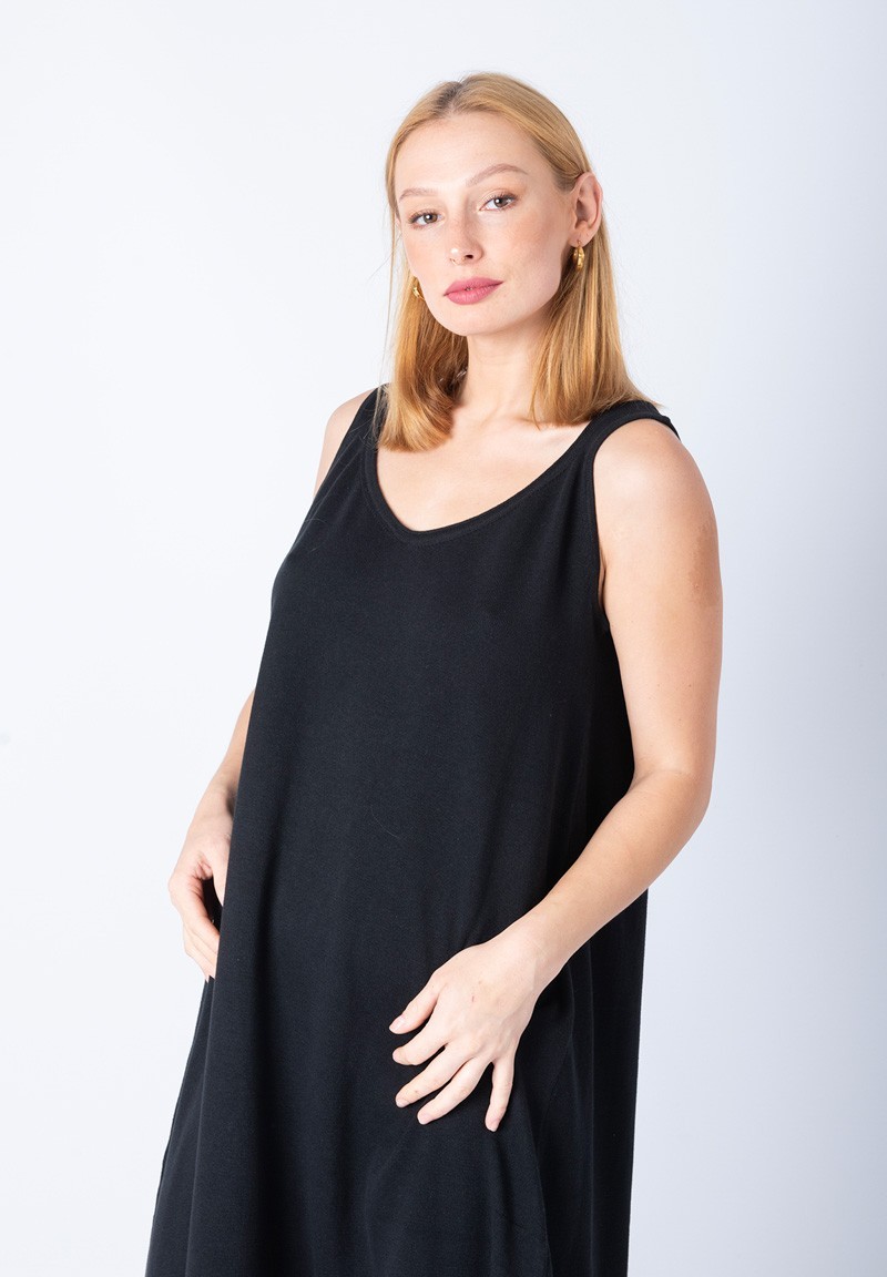Vestido punto Sor Juana cruces negra
