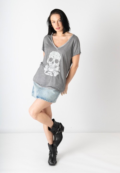 Camiseta Calavera Cachemira Negra