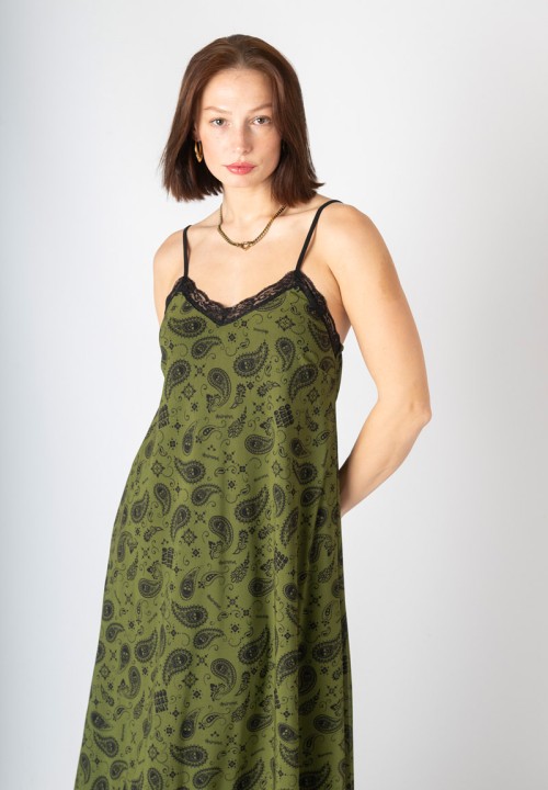 Vestido Tul Calavera Cachemira verde