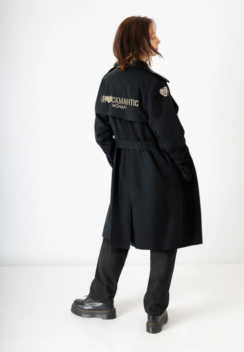 Trench Rockmantic Woman Negro