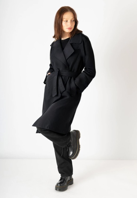 Trench Rockmantic Woman Negro