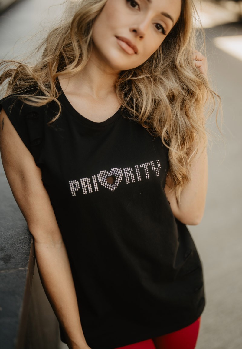 Camiseta Priority