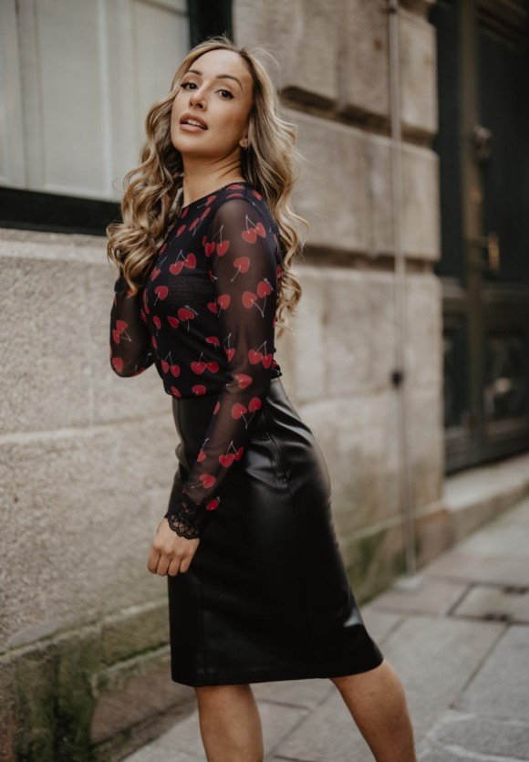 Camiseta Manga Larga Cerezas