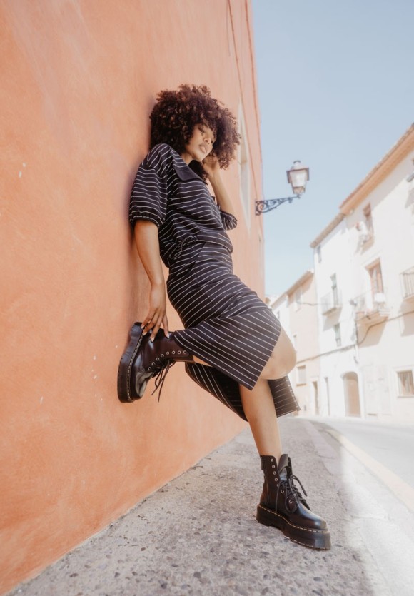 Falda cruz Sor Juana Inés