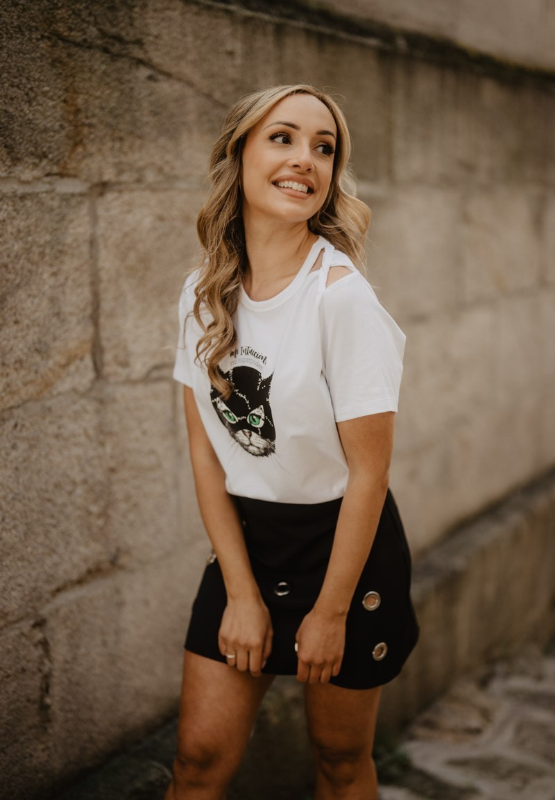 Camiseta manga corta blanca | Gata Intuición | Animosa