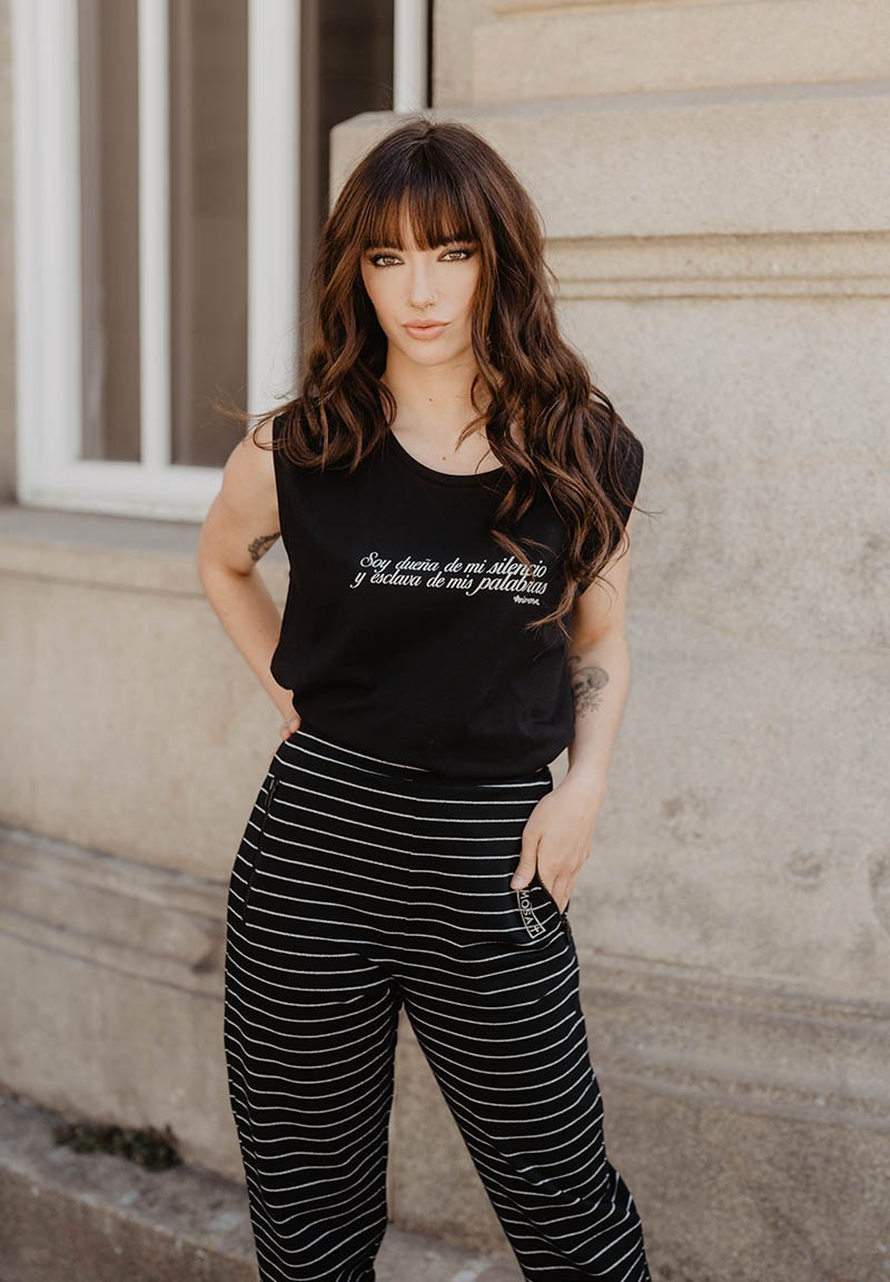 Pantalón cruz Sor Juana Inés