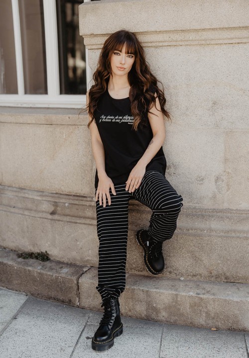 Pantalón cruz Sor Juana Inés