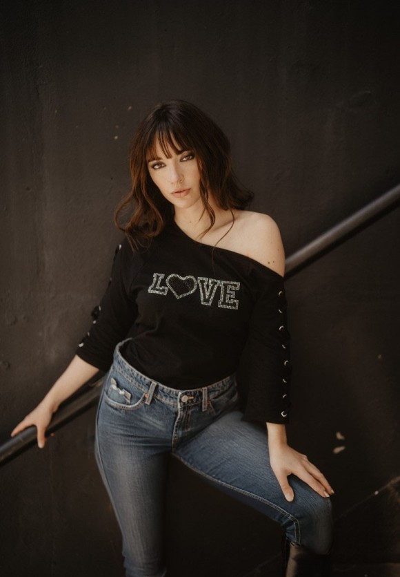 Camiseta Love cordones