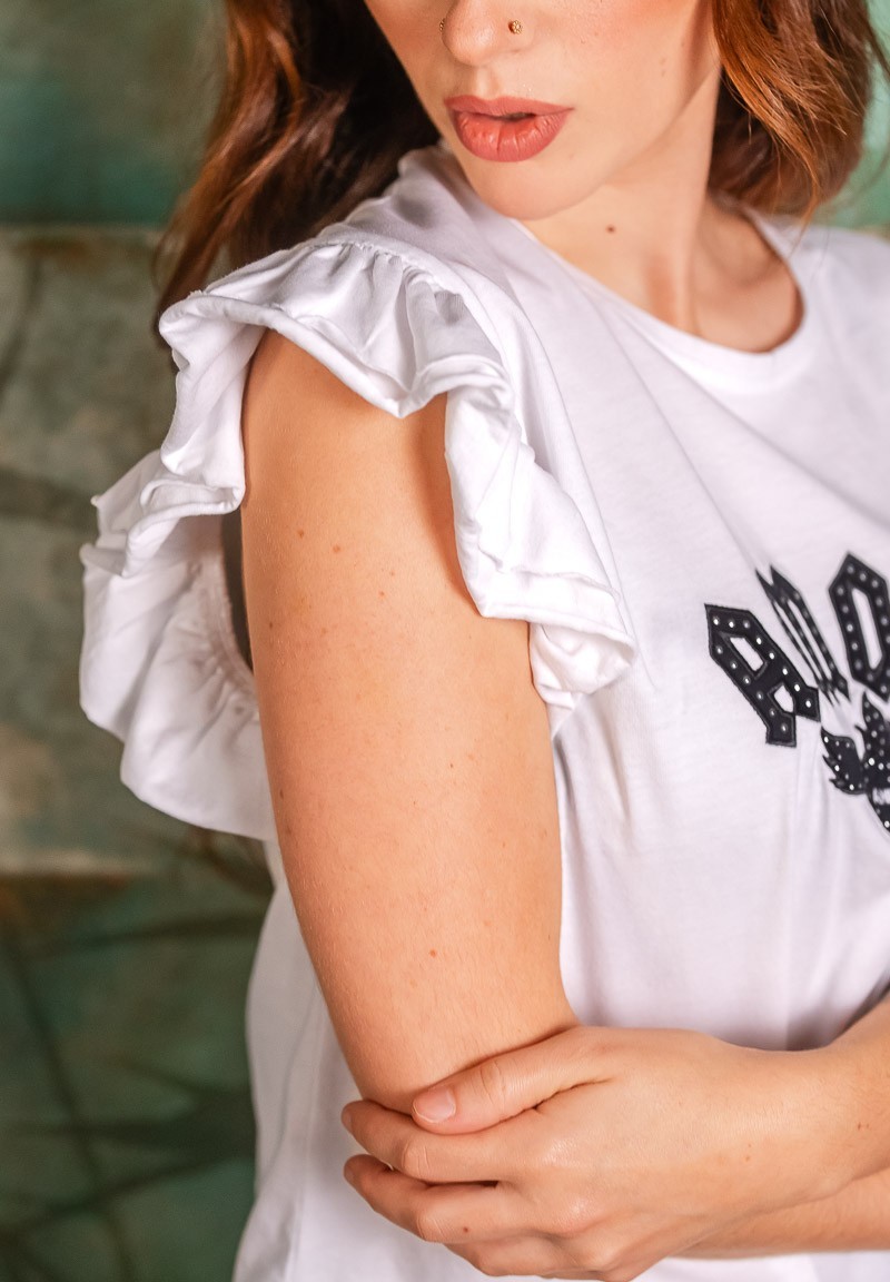 Camiseta con volante en el hombro y la palabra Amour | Animosa