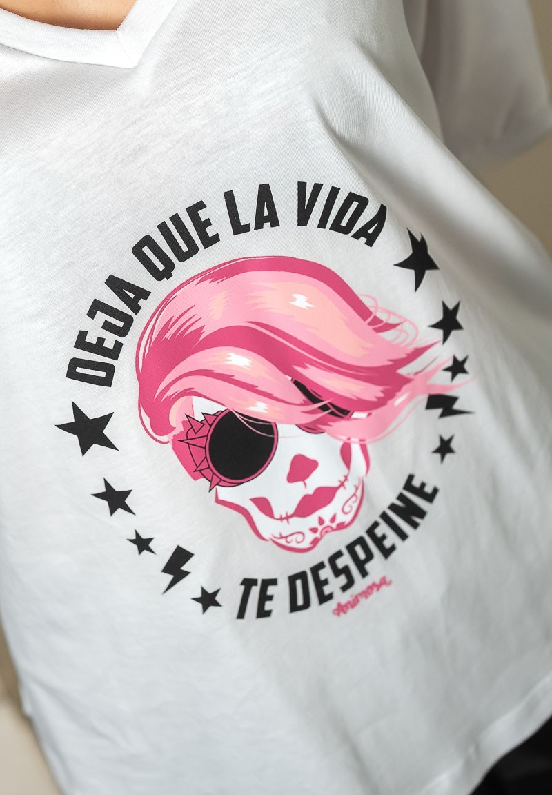 Camiseta ancha con ilustración de calavera y mensaje | Animosa