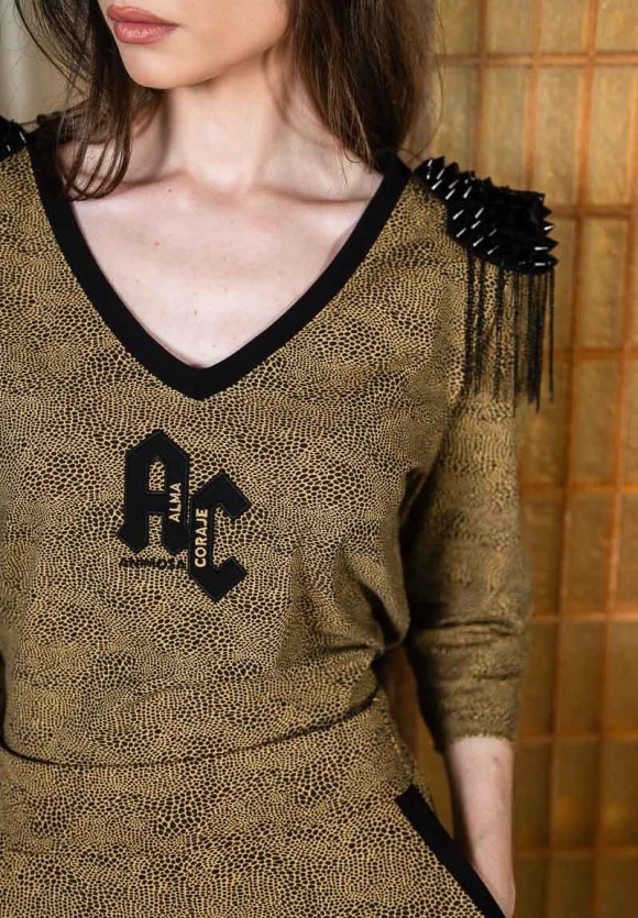 Camiseta hombreras serpiente