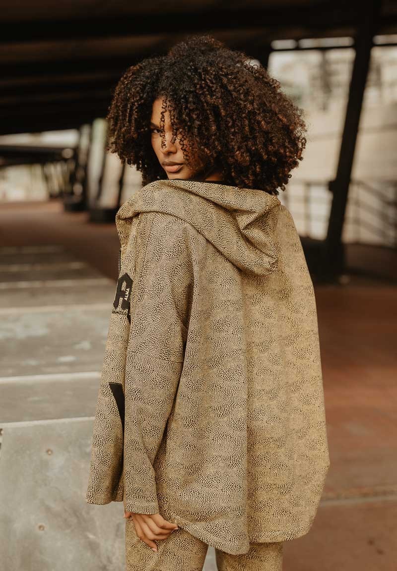 Chaqueta animal print de serpiente con las letras AC | Animosa