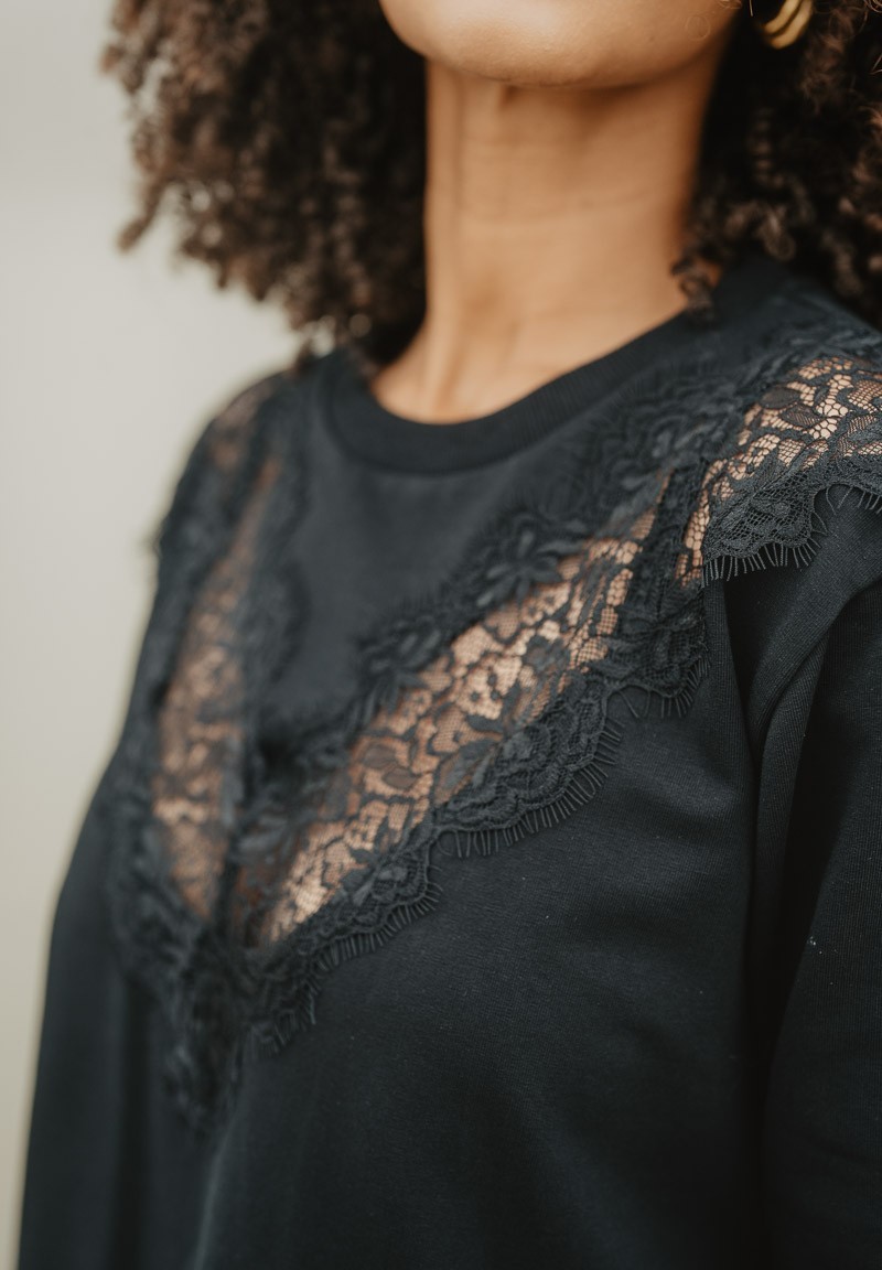 Sudadera con pico de encaje Reina de corazones | Animosa