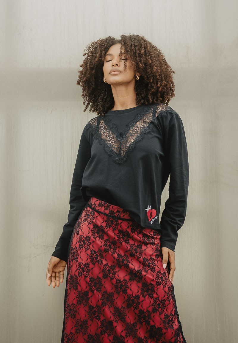 Sudadera con pico de encaje Reina de corazones | Animosa