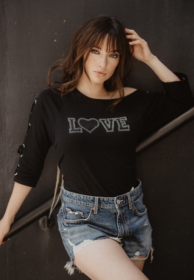 Camiseta Love cordones