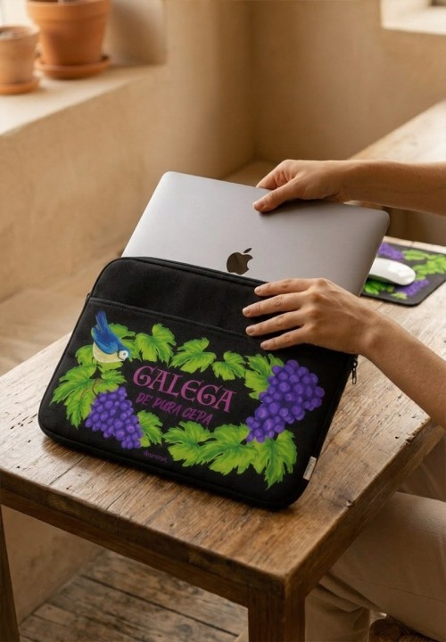 Funda acochoada Galega de pura cepa para ordenador | Animosa