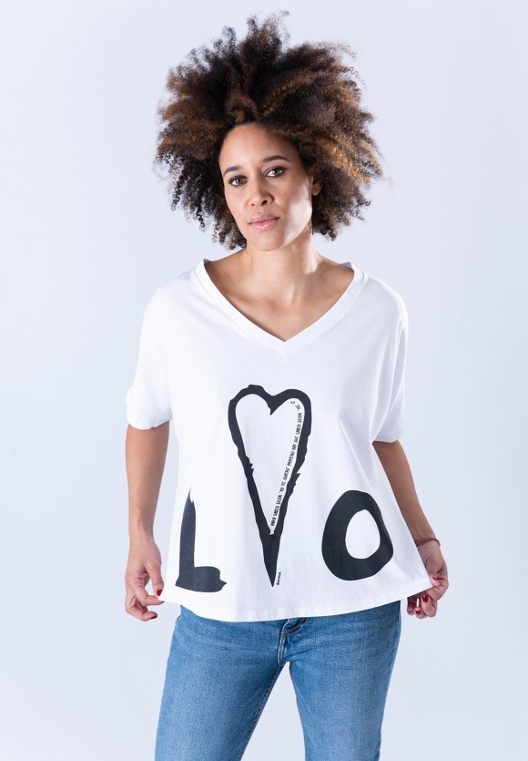 Camiseta Ayn Love