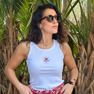 Top mosqueteras blanco